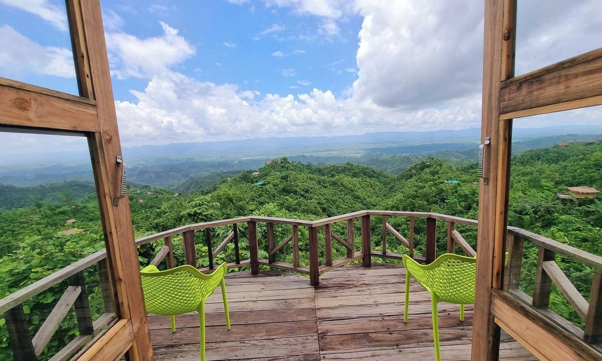 Bandarban Hotel | Royal Hill Resort Mirinja Valley Lama