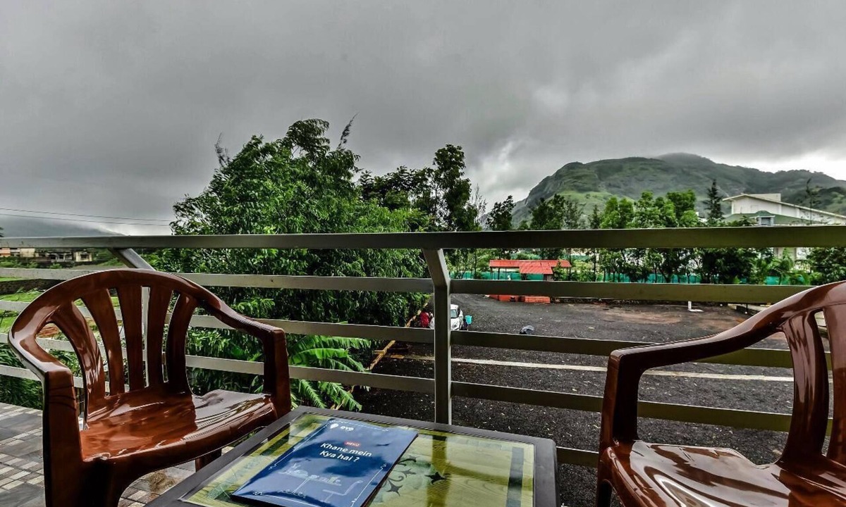 Kurvande Hotel | Royal Hills Resort