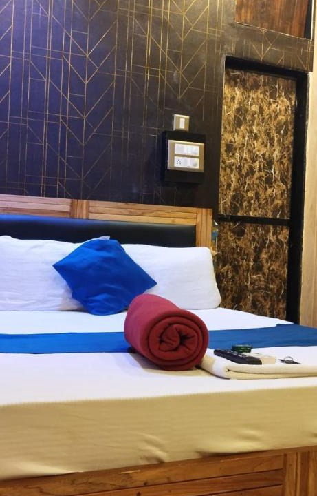 Dadar East House | Royal Rest House