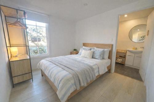 Rockingham House | Rustic PepperTree Views