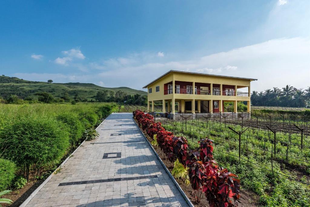 Gangavhare Villa | SaffronStays Villa Vino