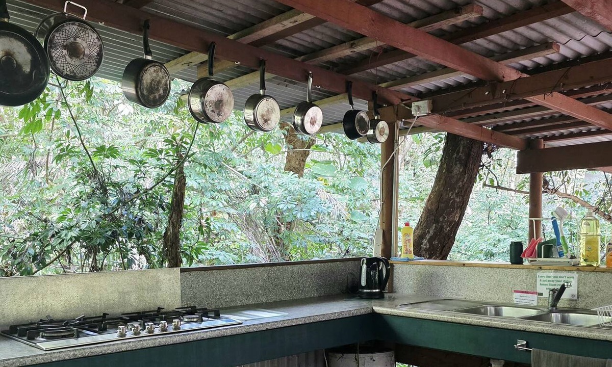 Anna Bay Hostel | Samurai Beach Bungalows