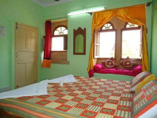 Amar Sagar Pol House | Sanai safari Jaisalmer
