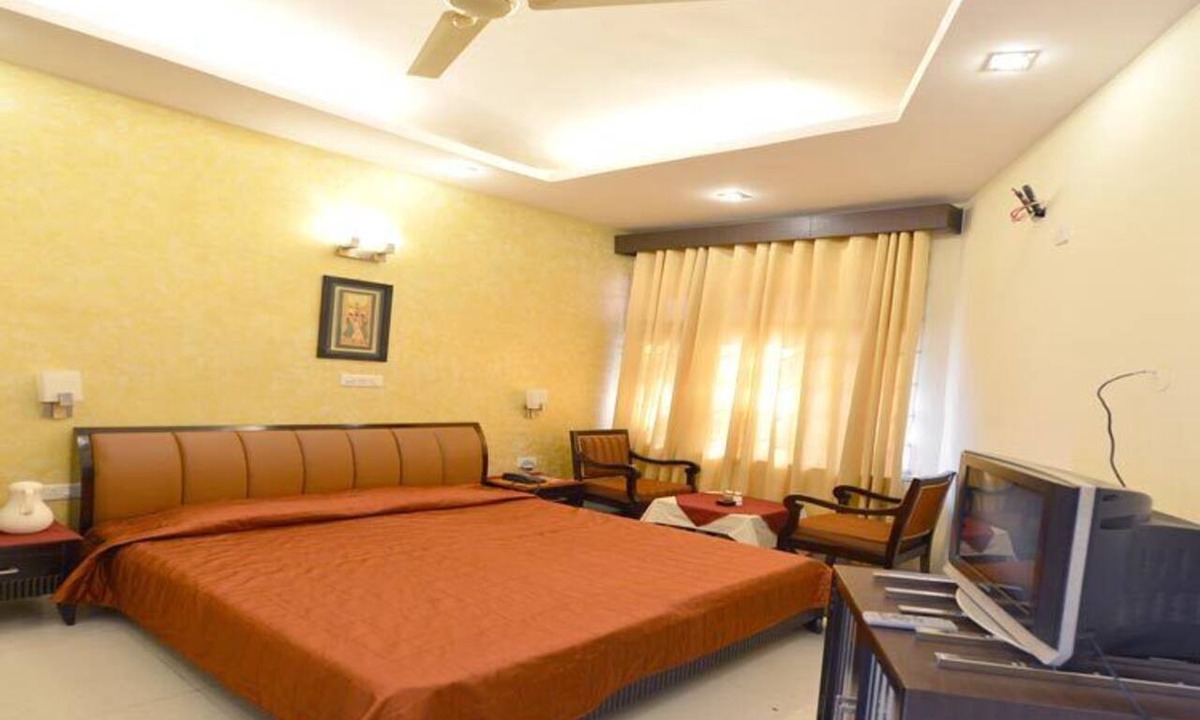 Rewari Hotel | Sandpiper Tourist Resort
