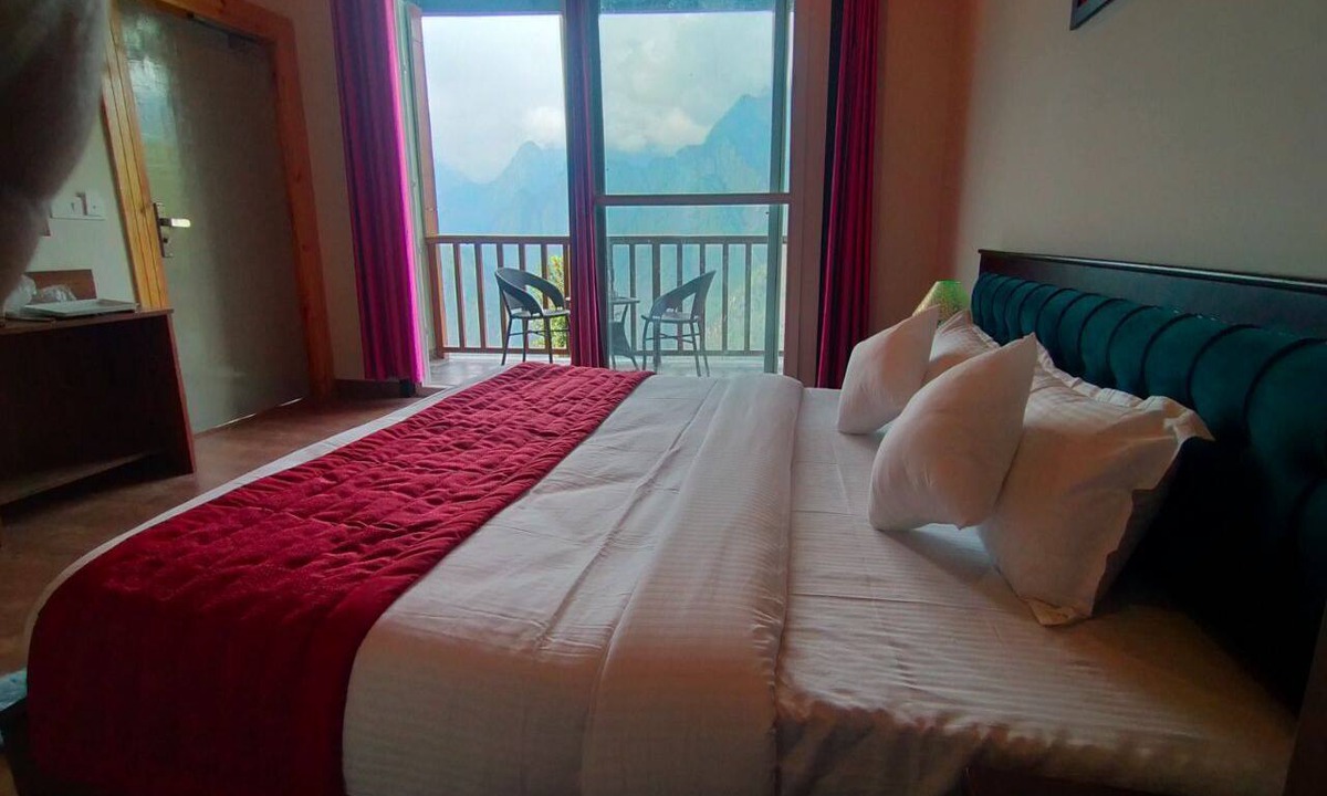 Auli Hotel | Satopanth The Auli Resort
