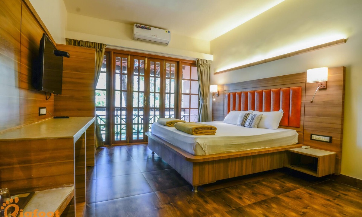 Guhagar Hotel | Shantai by the lake