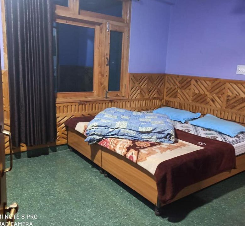Kasol House | Shanti cafe and guest house chojh