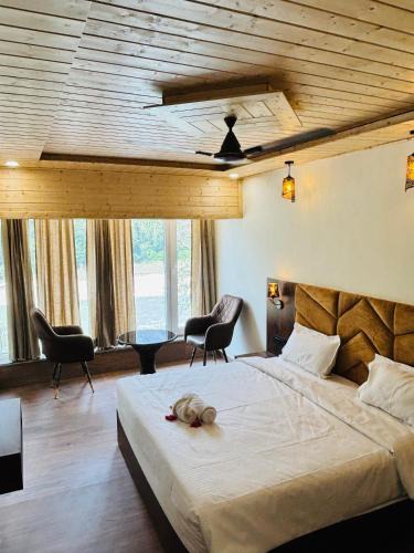 Kaudayala Hotel | Shiv Ganga & Pyass Restaurant