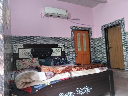 Vrindavan House | Shri Krishna Kunj homestay