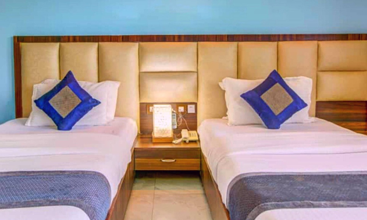 Bullawala Hotel | ShriGo Resort Pyramid Home Divine