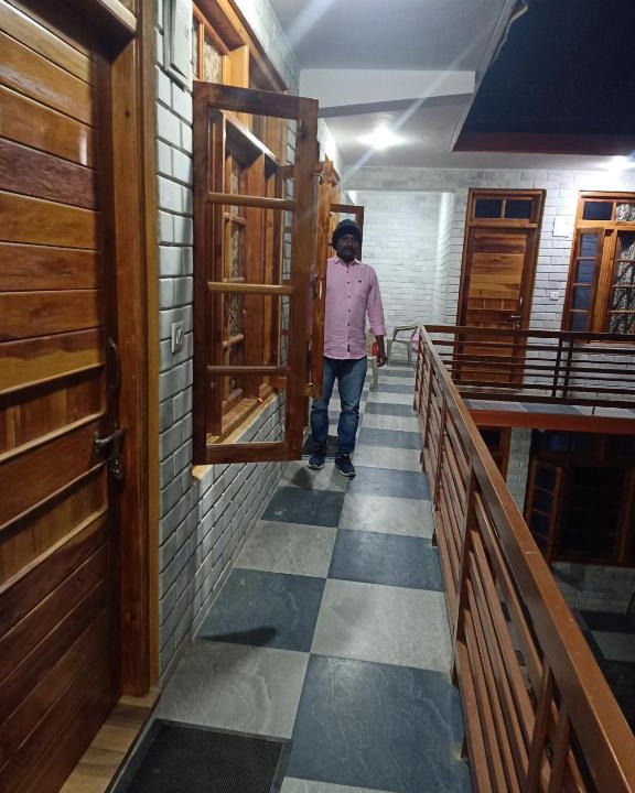 Bashisht Bed & Breakfast | soham Niwas&Cafe