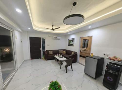 Bilhaur House | Soil & splash Luxury nature stay with pvt pool