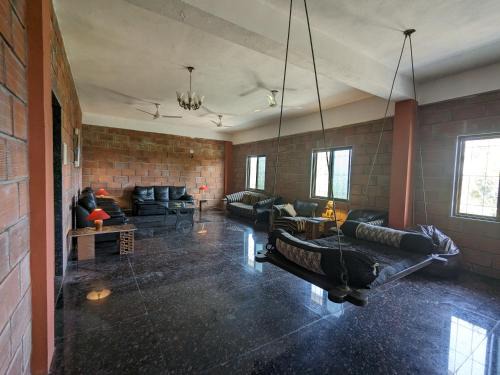 Vikarabad House | Spacious farmhouse