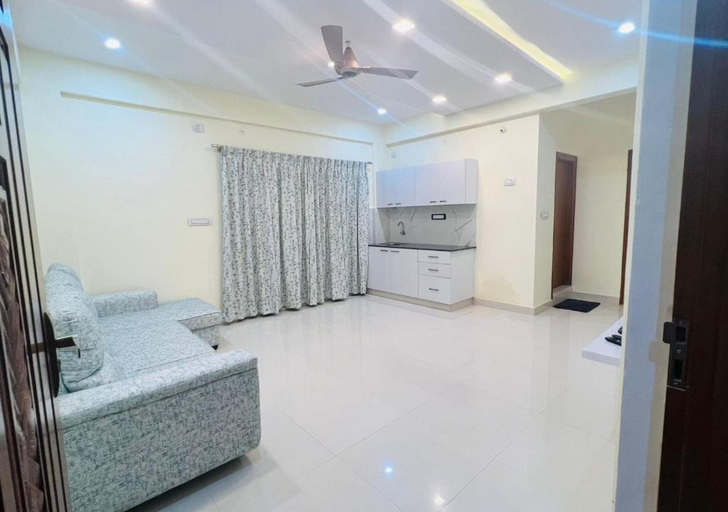 Hennur Apartment | Stay For Uptu 6-8 Guest in a 2BHK near Hennur Airport Road