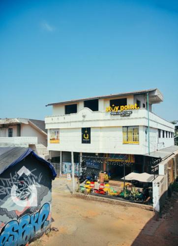 Kedavur Hostel | Stay Point Premium Capsule and Rooms in Calicut Beach