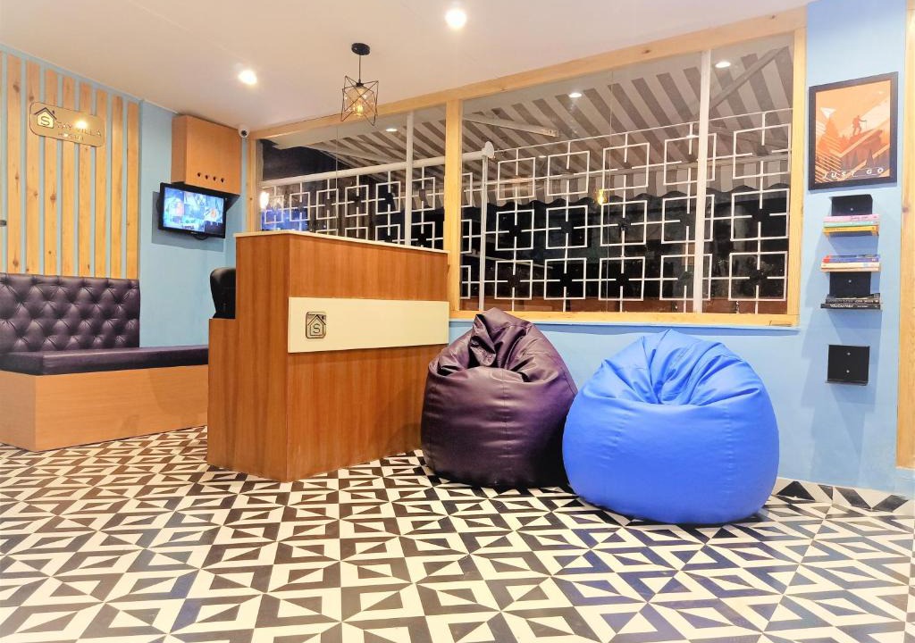 Andheri West Hostel | Stay Villa Hostel for Male and Female