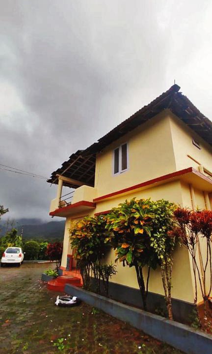 Kaimane Resort | STAYMAKER Vibe Inn Homestay