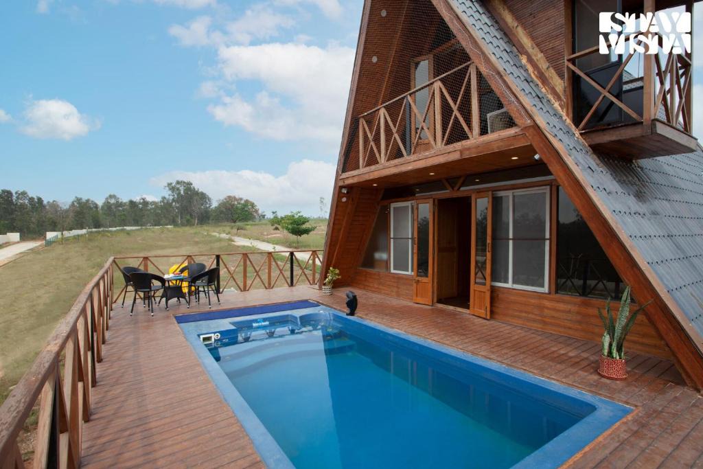Manchanabele Villa | StayVista at The Goldilocks with Pvt Pool & Gym