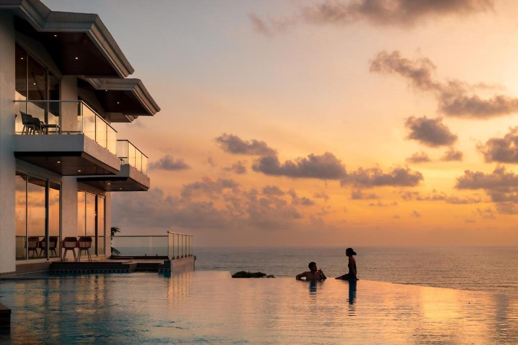 Murud Villa | StayVista's Casa Bella - Sea-View Villa with Infinity Pool, Jacuzzi, Games, Entertainment, and Spa Room