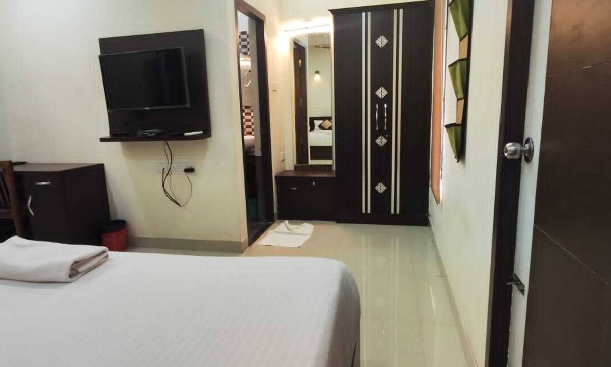 Parthasarathy Puram Hotel | Stayz Inn T.Nagar