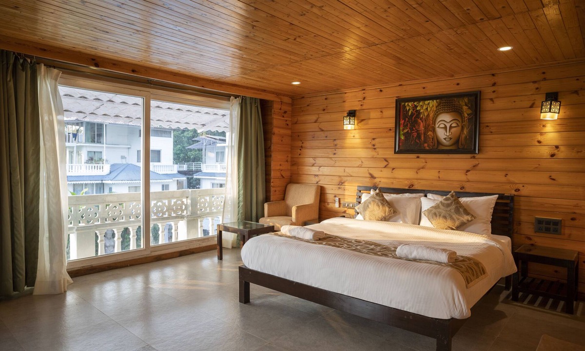 Kudal Hotel | Stone Wood River Front