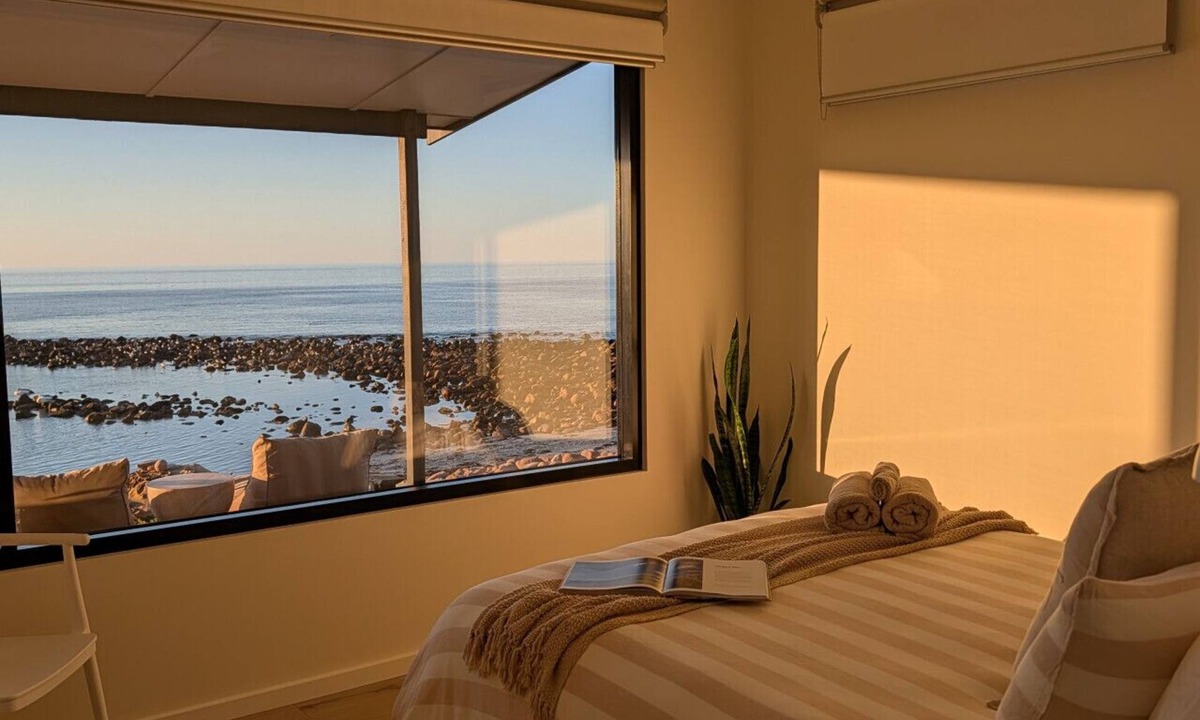 Duncan House | Stones Throw: Beachfront Escape at Stokes Bay KI