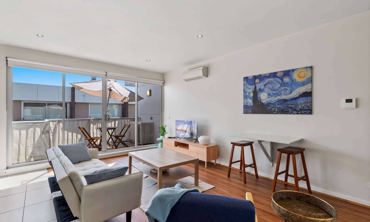 North Melbourne Apartment | Stylish North Melbourne Stay, Minutes to CBD