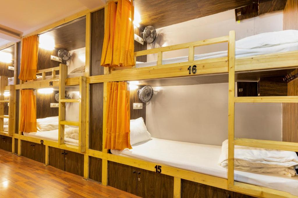 Juhu Hostel | Sunrise Hostel Dormitory