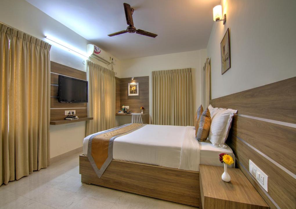 Panduranga Nagar Hotel | Sunshine Suites Grand Deluxe