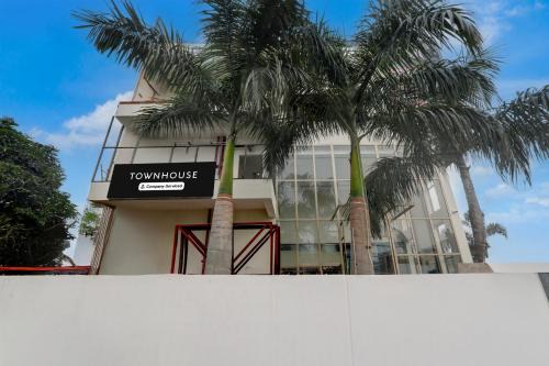 Gorakhpur Hotel | Super Collection O B.R. Ambedkar Park Taramandal Formerly Shree Krishna Inn