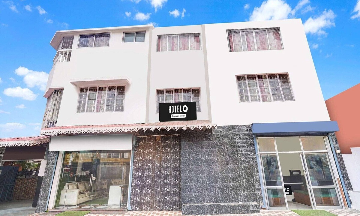 Siliguri House | Super Hotel O Pradhan Nagar Siliguri