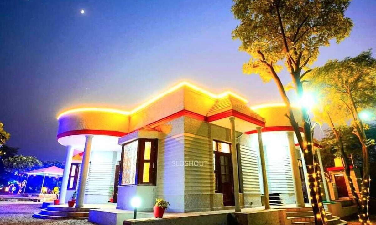Gurugram Resort | Super Luxury Farmhouse
