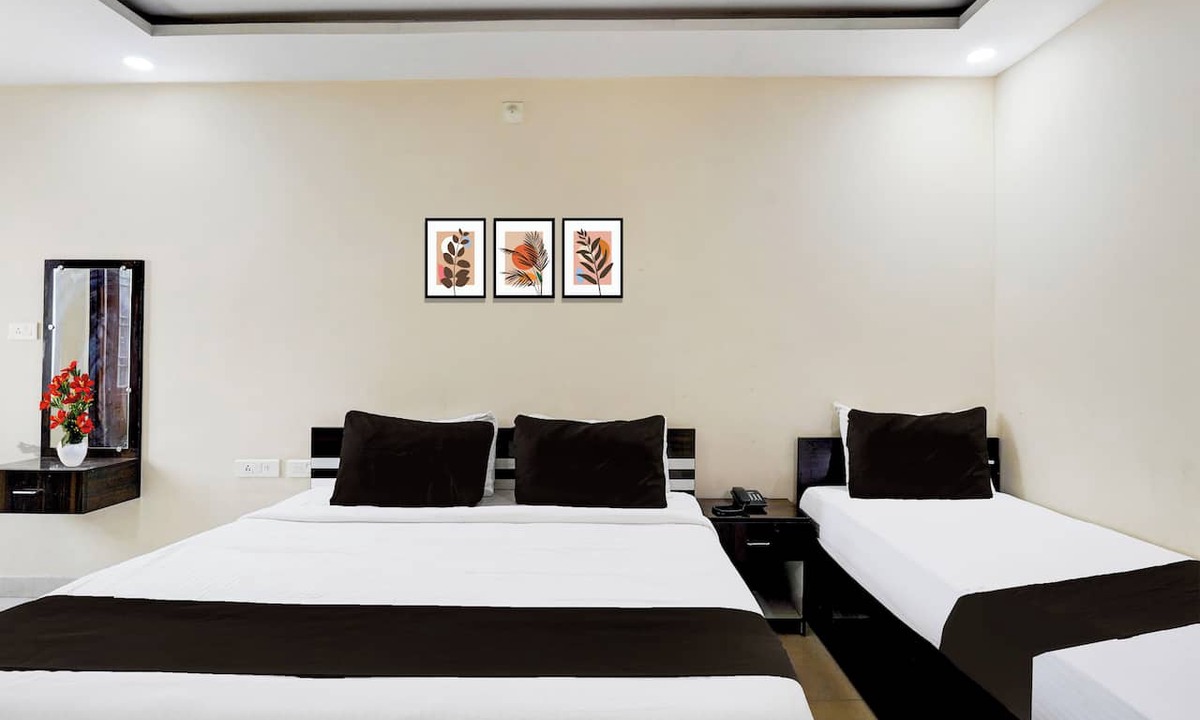 Tirupati Hotel | Super OYO Collection O Tirumala Road