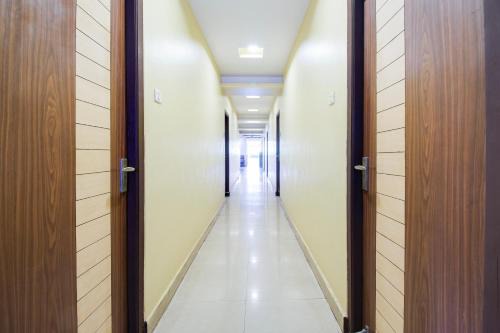 Dabagardens Hotel | Super OYO Hotel O Allipuram Near Railway Station