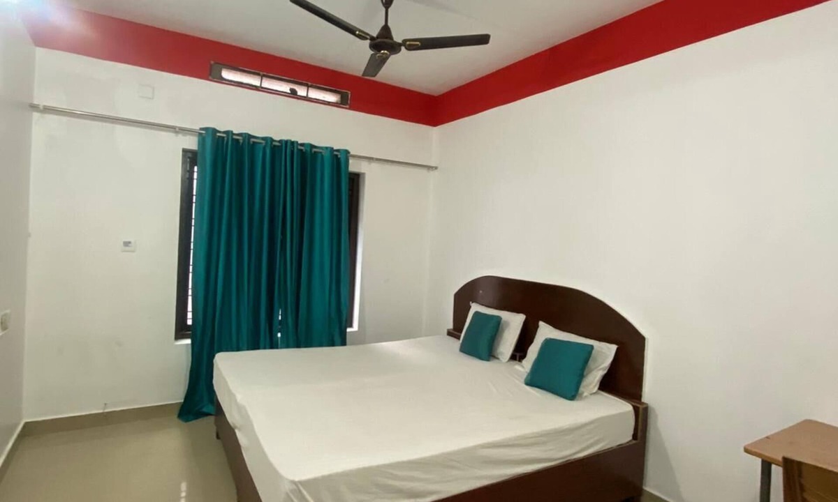 Thampanoor Hotel | TECH CITY