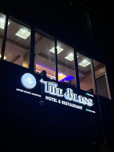 Sungava Hotel | The Bliss Hotel and Restaurant