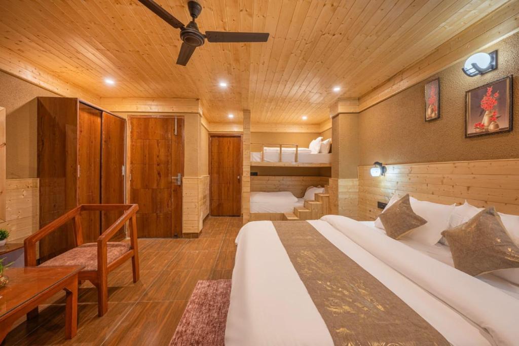 Fagu Hotel | The Charvi Hotels I Vacations I Conference I MICE I Family Events I Open Air Terrace I Sky Bonfire I Charvi Retreat by Exotic Stays