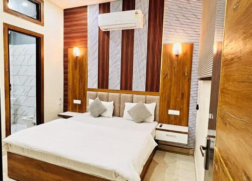 Zirakpur Hotel | THE ELiSTA HOTEL - Your Premium Stays By SKY Hotels And Homestays