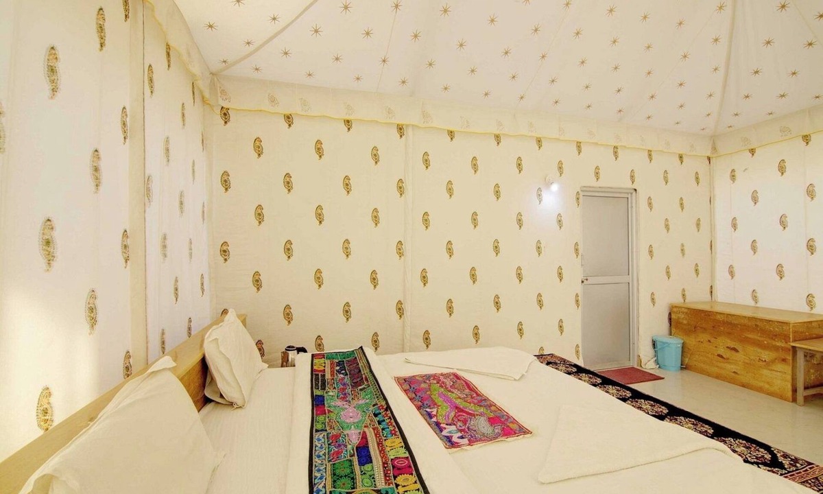 Sam Resort | The Escape Luxury Desert Resort