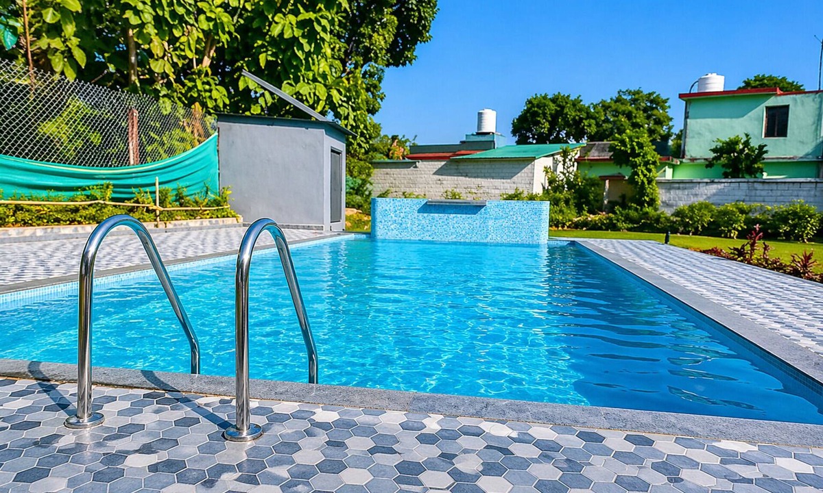Bail Parao Resort | The Evergreen Hotel