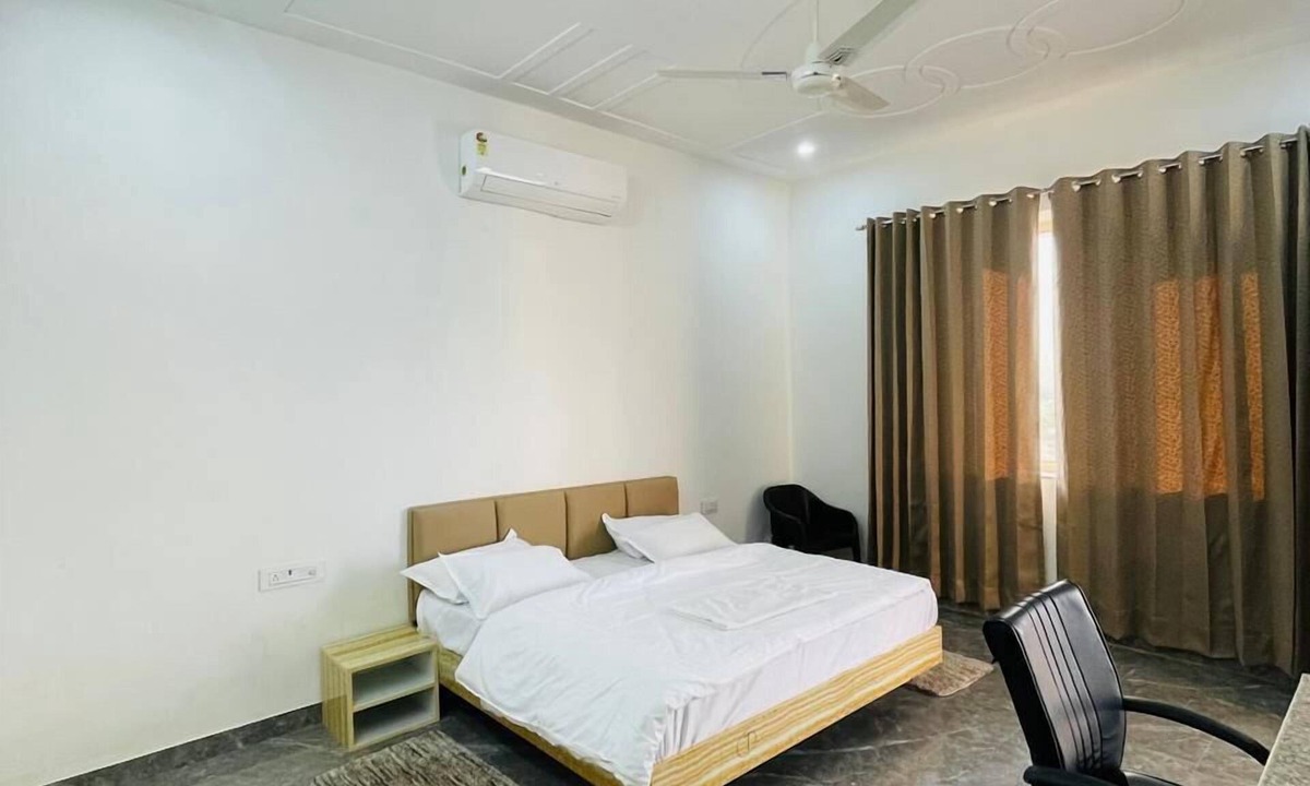Achrol Resort | THE HILL VIEW - SWIMMING POOL & RESORT