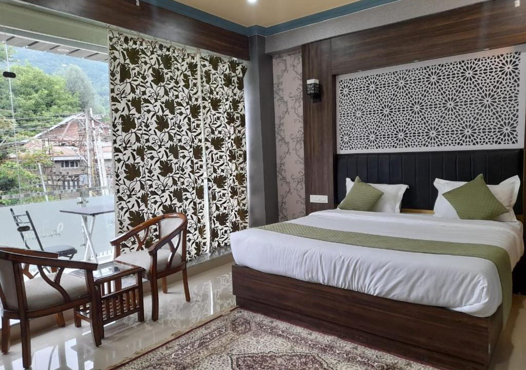 Nishat-Shalimar Hotel | THE JAMAWAR