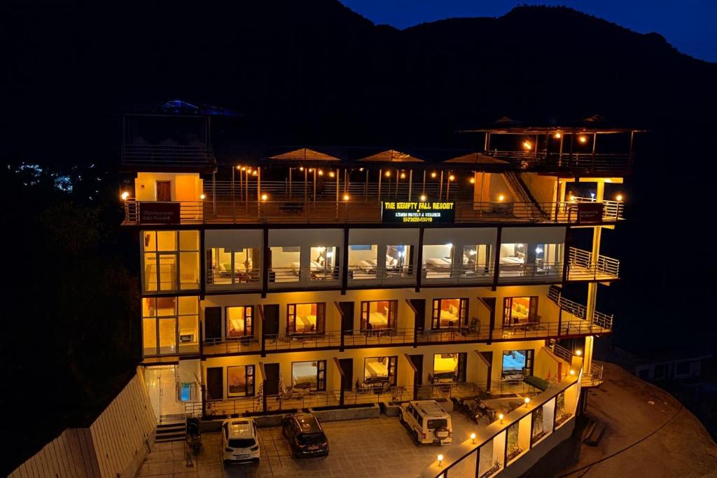 Mussoorie Hotel | The kempty Fall Resort, Mussoorie - Lavish & Luxury Stay