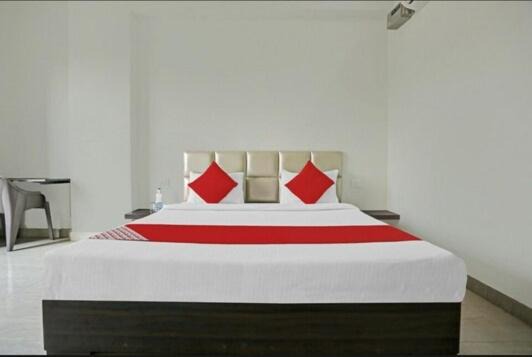 Bareilly Hotel | THE LIME TREE