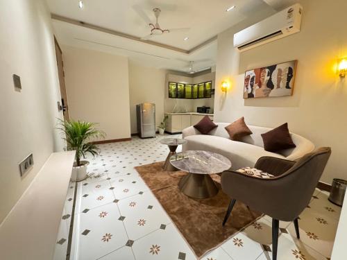Gurugram Apartment | The Lodgers One and Two BHK Service Apartments Sector 45