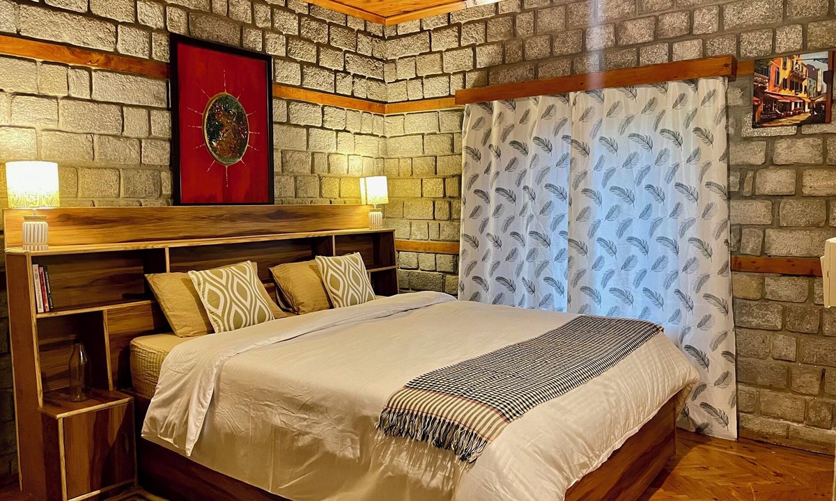 Manali House | The OakHurst
