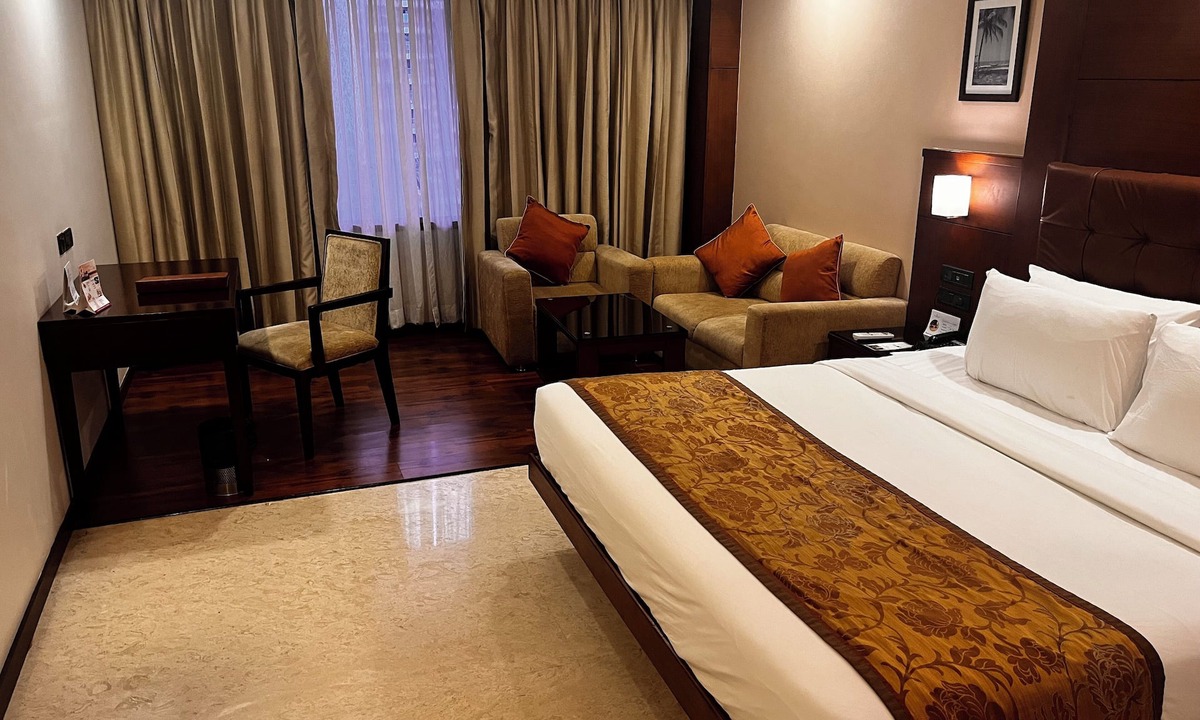 Adyar Hotel | The Ocean Pearl