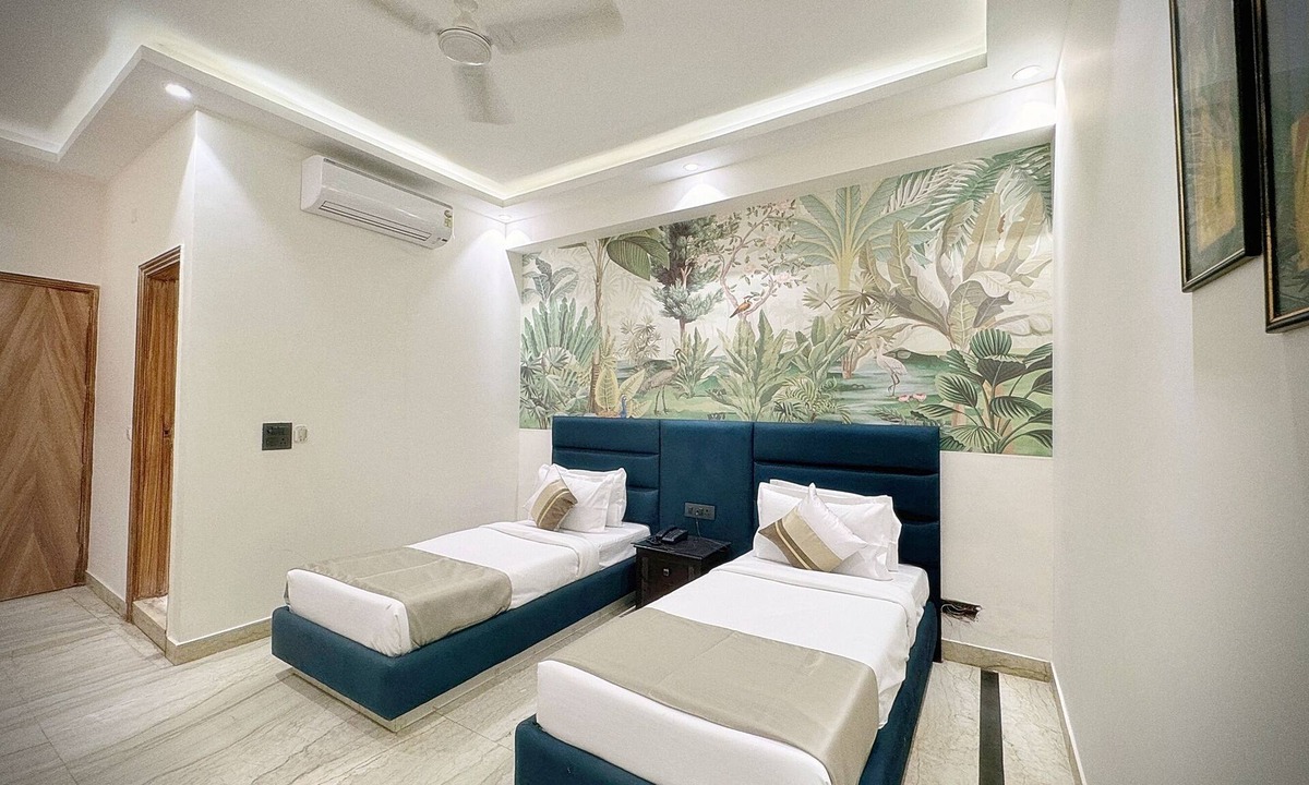 Kailash Colony Hotel | The Orion Express - Kailash Colony