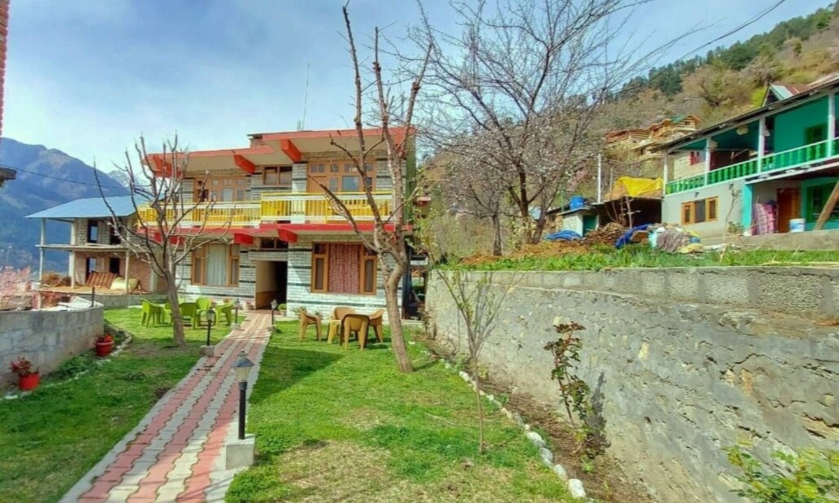 Jagatsukh House | The Pleasant Home