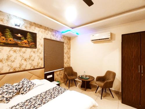 Ludhiana Hotel | THE SEVEN SKY - By Sky Hotels & Homestays